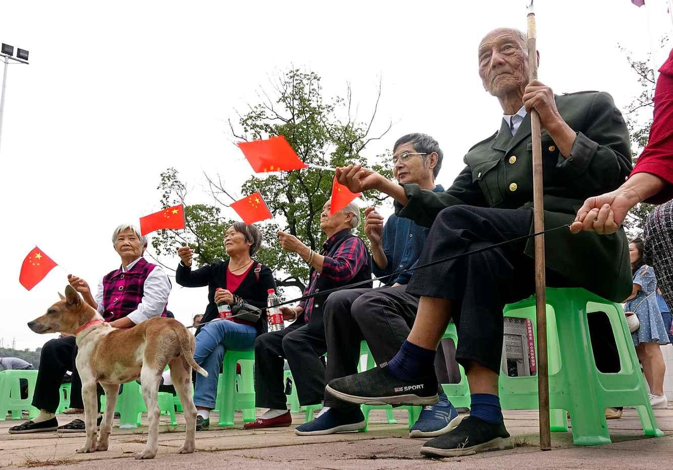 房子产权到期后还能住吗？